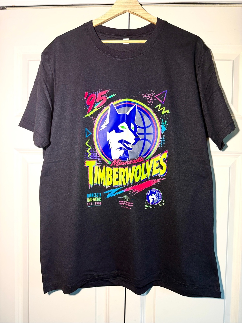 Minnesota Timberwolves '95 Graphic Black T-Shirt